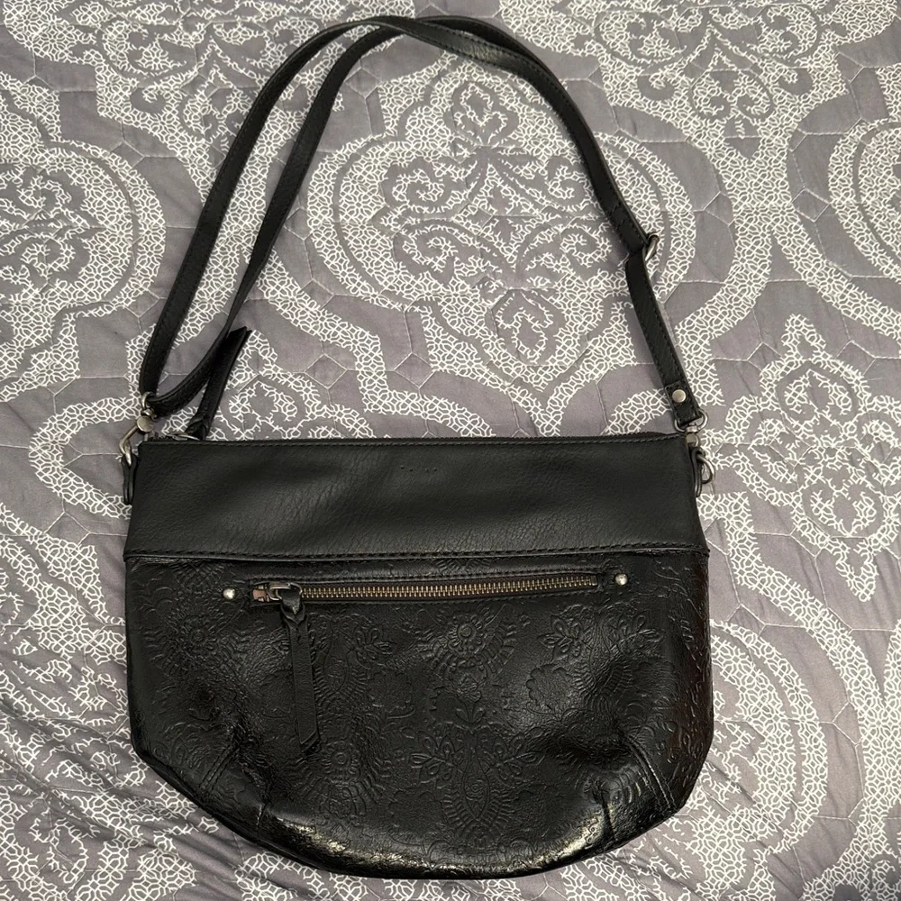 The Sak Black Oleta Leather Embossed Adjustable Crossbody Bag EUC